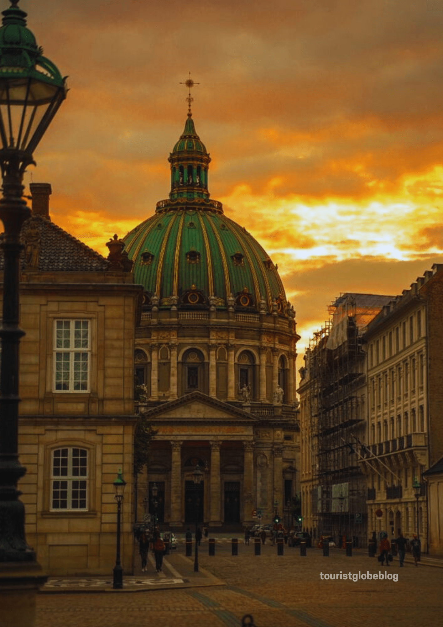 Amalienborg Palace Reviews: What Makes It a Must-See ?