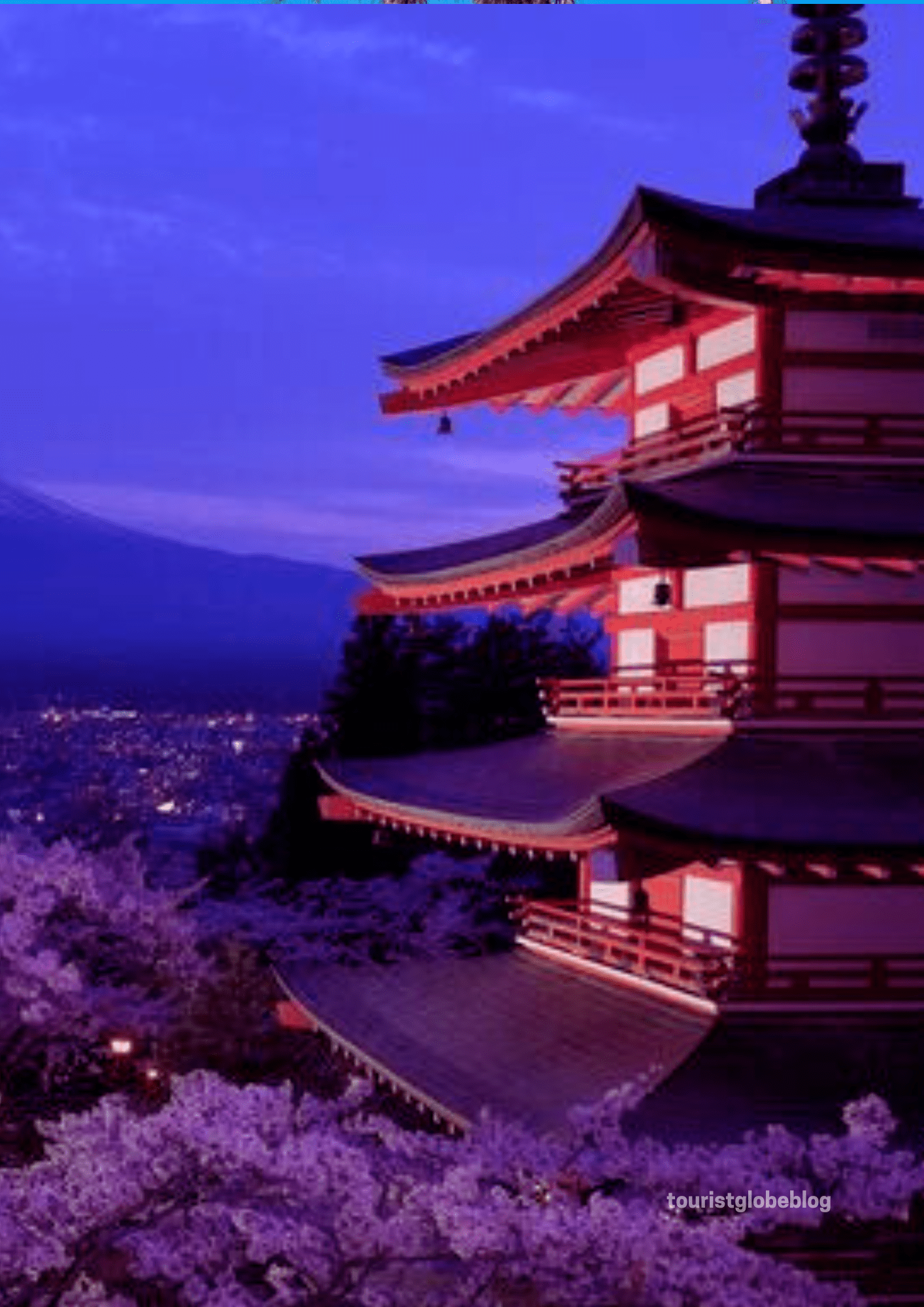 Arakurayama Sengen Park In Evening