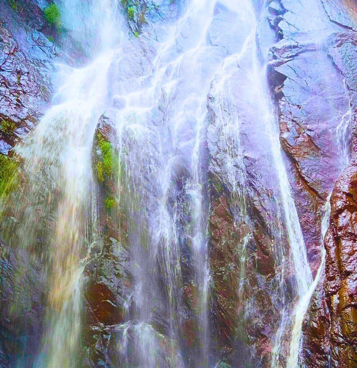 How can travelers explore Deogarh’s eco-tourism spots responsibly?